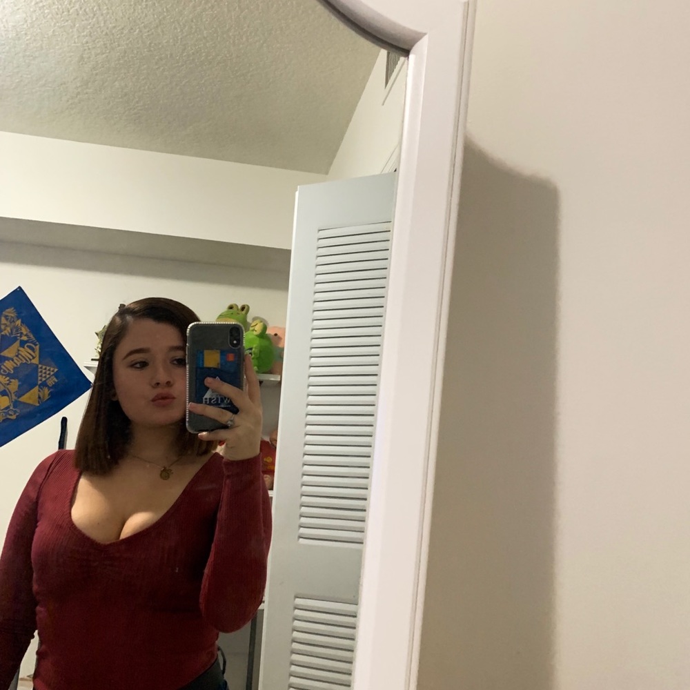 Meet your Posher, Yuliana